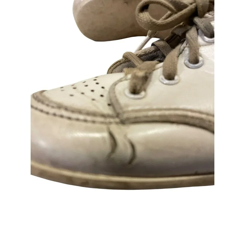 Vintage Baby Shoes 4? Used *some wear